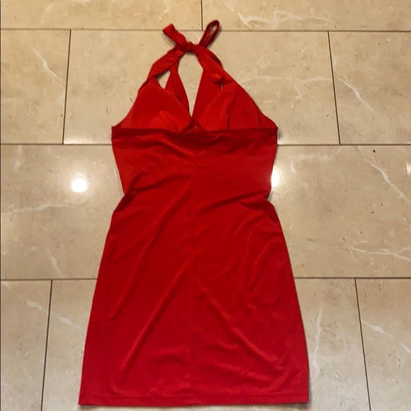 Red halter dress - Picture 6 of 6
